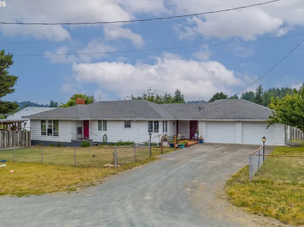 2343 Harris St, Myrtle Point, OR 97458