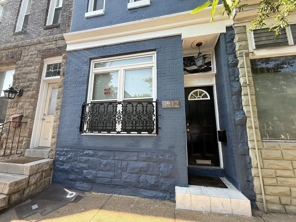 Building Photo - 3212 E Baltimore St