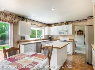 1821 35th Street Pl SE, Puyallup, WA