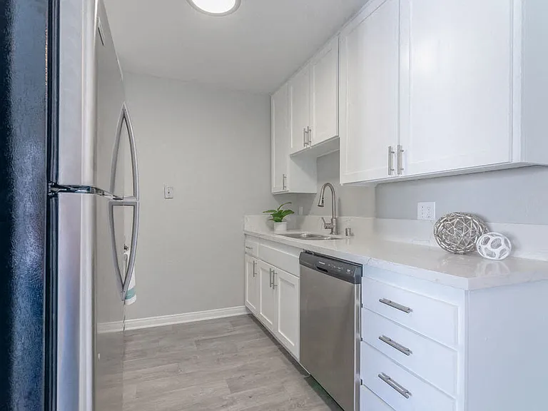 Citra Apartments — Photo 41