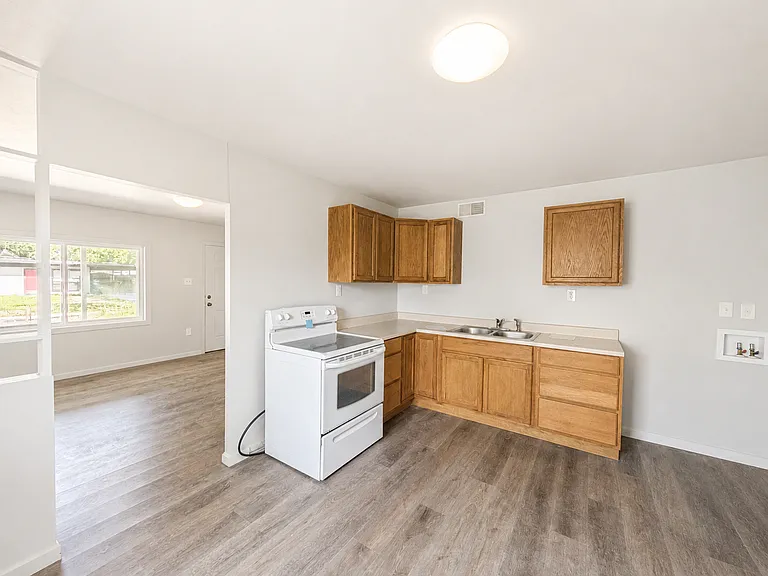 526 Saint Leo Dr — Photo 8
