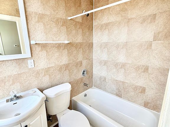 2nd image of 672 Congress Ave APT 4