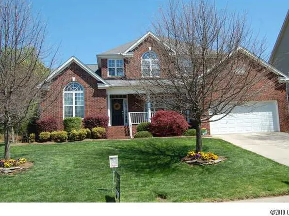 20224 Northport Dr, Cornelius, NC 28031