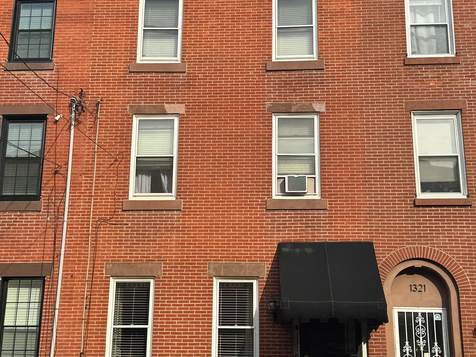3 bed, 2200 sqft, $2,675 — Photo 1