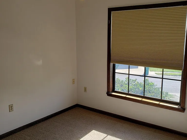 2575 Palm Lake Dr — Photo 28