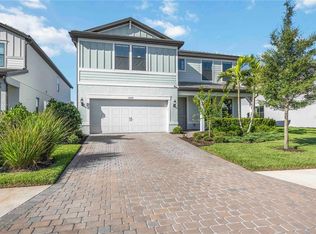 16418 Slate Pl, Lakewood Ranch, FL 34211