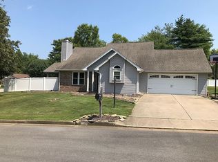 1210 Cherry Hills Dr, Mount Vernon, IN 47620