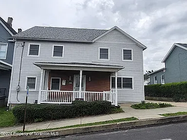 1122 N Irving Ave