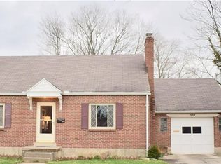 537 Carrlands Dr, Dayton, OH 45429