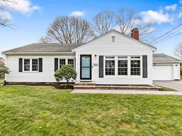 19 Berrywood Ln, Beverly, MA 01915