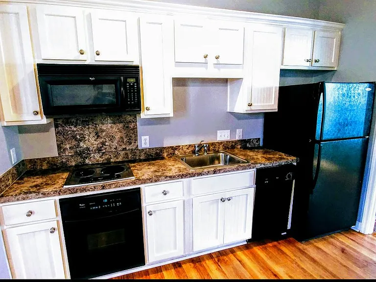 1798 Pierce St — Photo 3