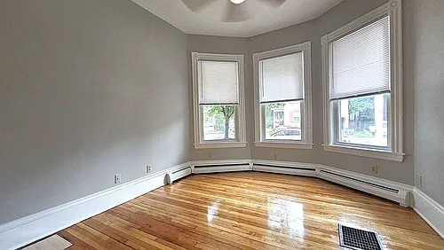 234 Pearl St Photo 1