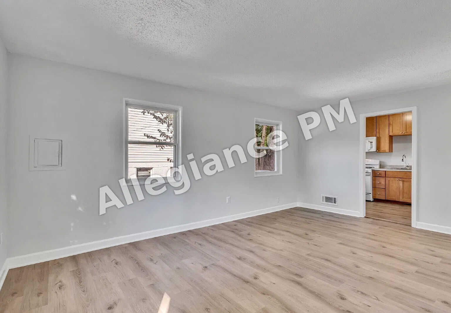 5809 Fifer Drive — Photo 2
