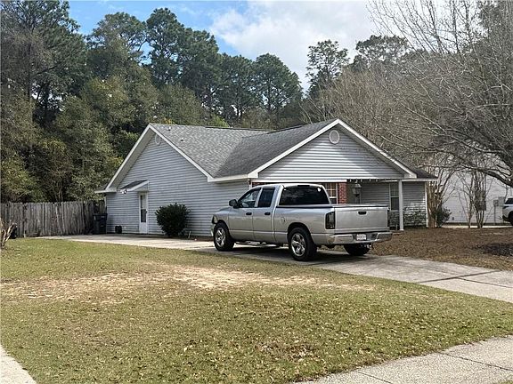 2nd image of 4715 Augusta Dr