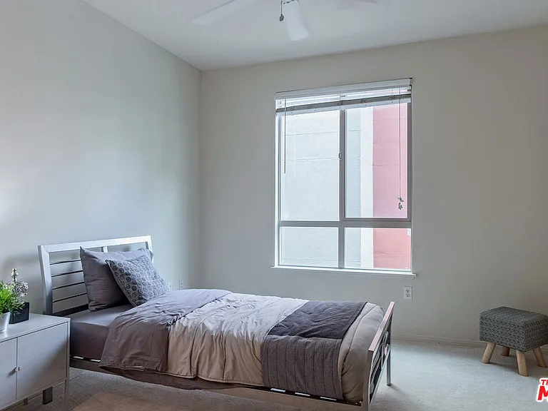 100 S Alameda St #267 — Photo 7