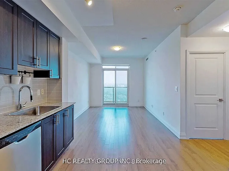 7171 Yonge St #2305 — Photo 11