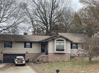 201 Arbor Dr S, Harrison, AR 72601