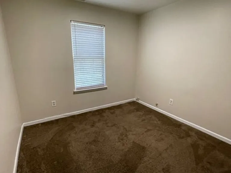 5206 Brooktree Dr — Photo 17