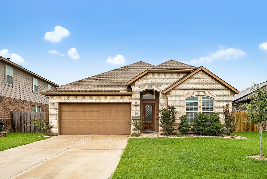 4703 Goldeneye Dr