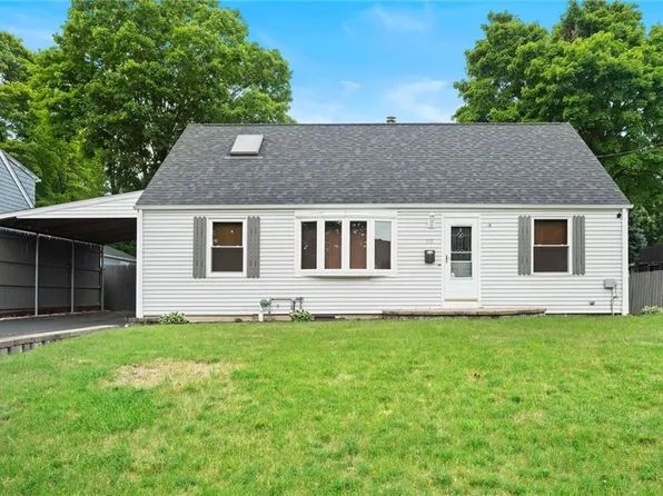 119 Frederick St, Rumford, RI 02916