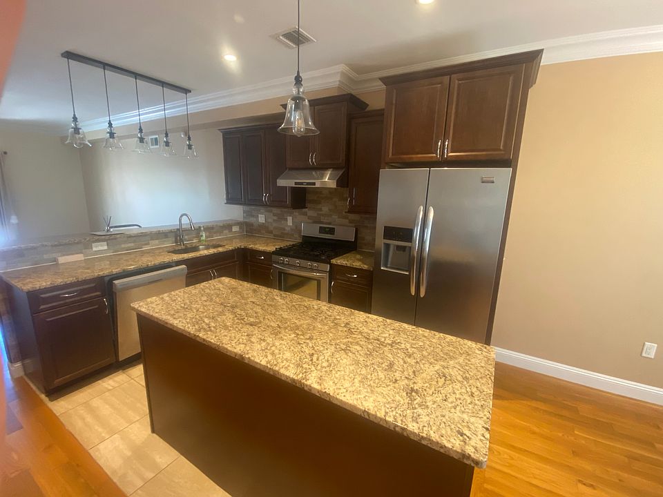 1st image of 217 Roman Ave #1