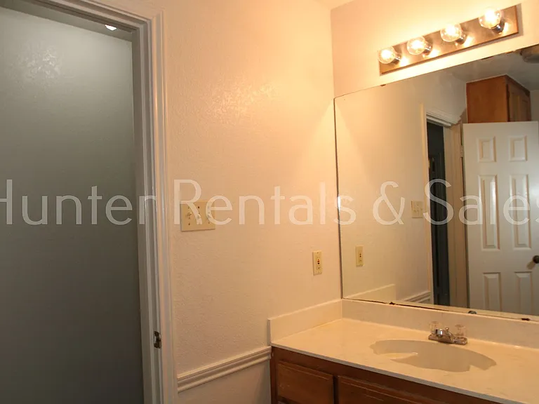3275 Etta Kay Ln — Photo 27