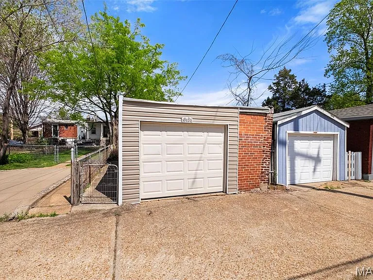 4936 Shaw Ave — Photo 11