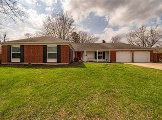 6925 Park Vista Rd, Englewood, OH 45322