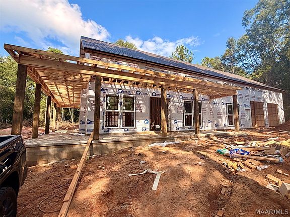 3rd image of 56 Whipporwill Rd