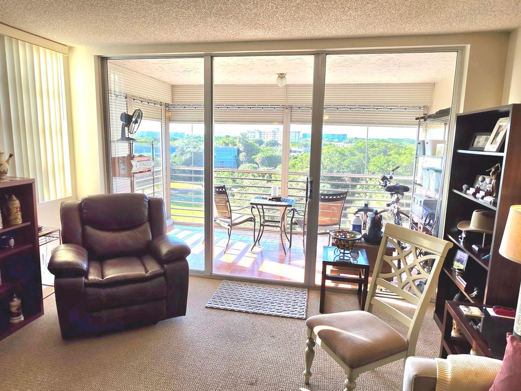 3510 OAKS Way #807, photo 2
