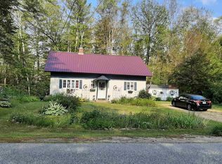 34 Ash St, North Conway, NH 03860