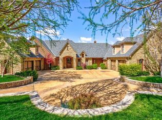 6317 Oak Tree Dr, Edmond, OK 73025