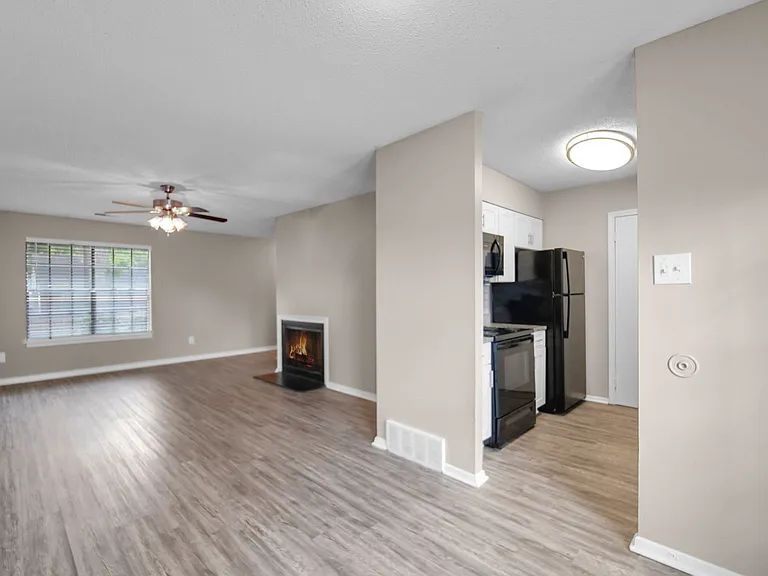 The Birches Apartment Homes — Photo 5