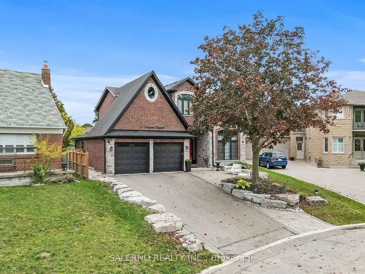 Building Photo - 11 Compton Cres