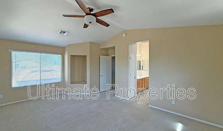 7324 W Globe Ave — Photo 9