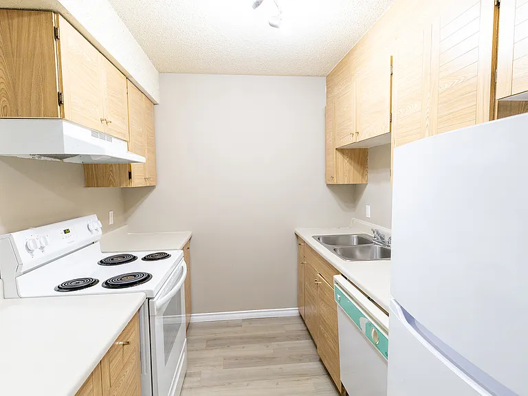 360 Falshire Dr NE — Photo 14