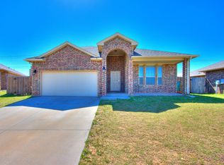 9409 Timberwind Ln, Yukon, OK 73099