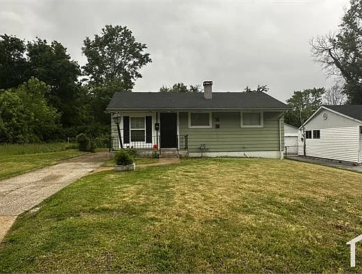 2 bed, $1,200 — Photo 2