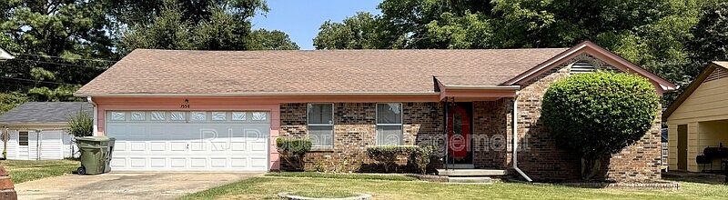 1st image of 3558 Greentree Dr