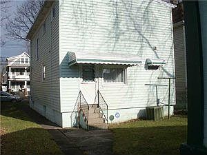 2nd image of 1527 La Salle Ave