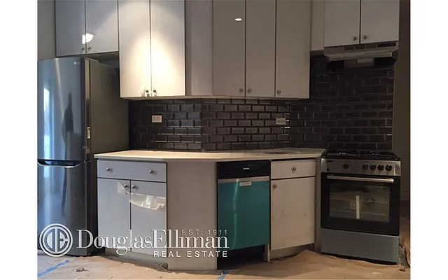 Rented by Douglas Elliman | media 55