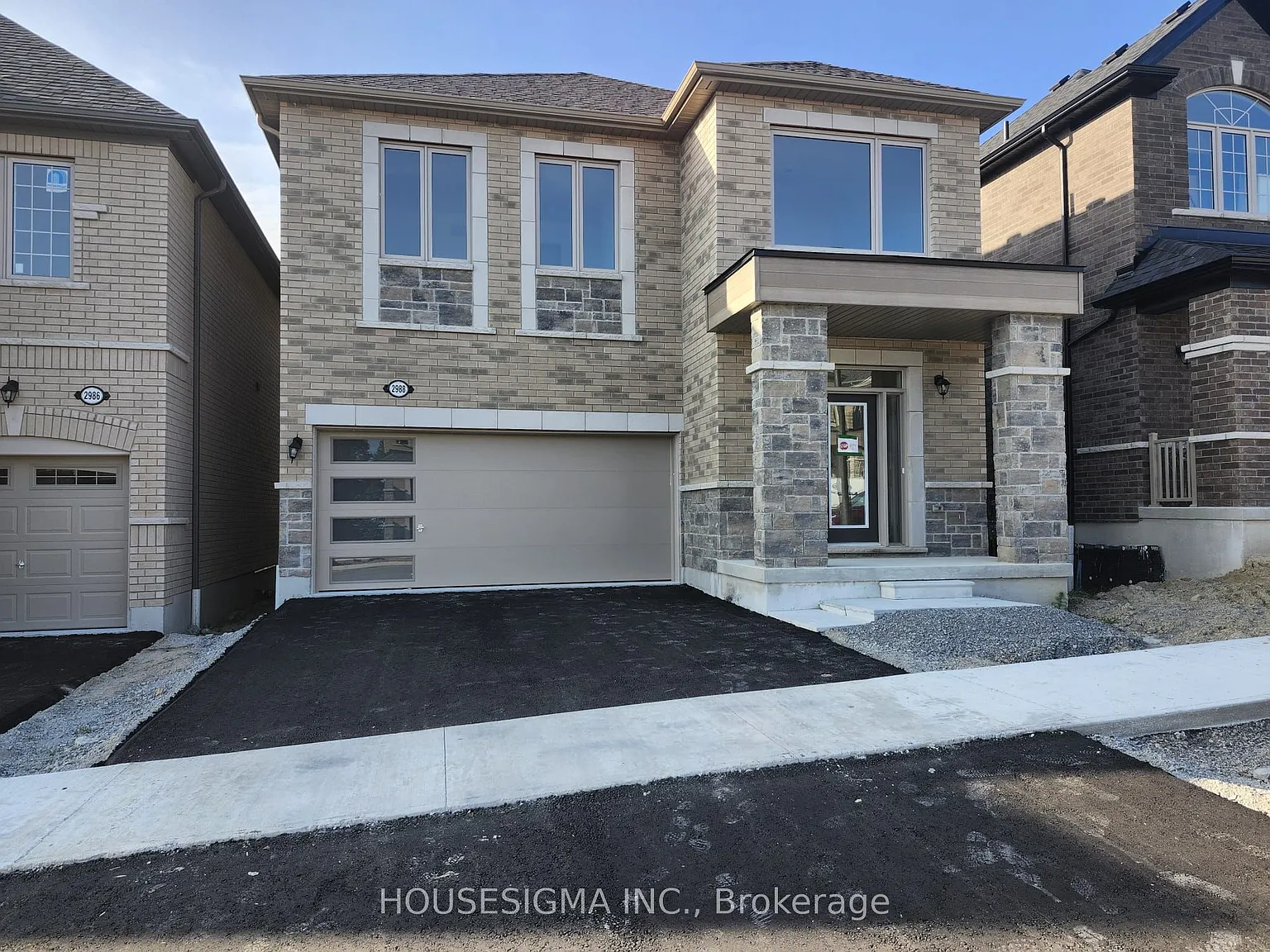 4 bed, $3,700 — Photo 1