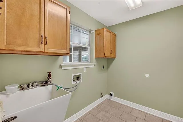 891 Cross Gates Blvd — Photo 25