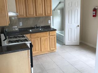 212 Washington Ave #B, Edison, NJ 08817