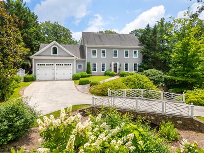 405 Linden Way, Lookout Mountain, TN, 37350