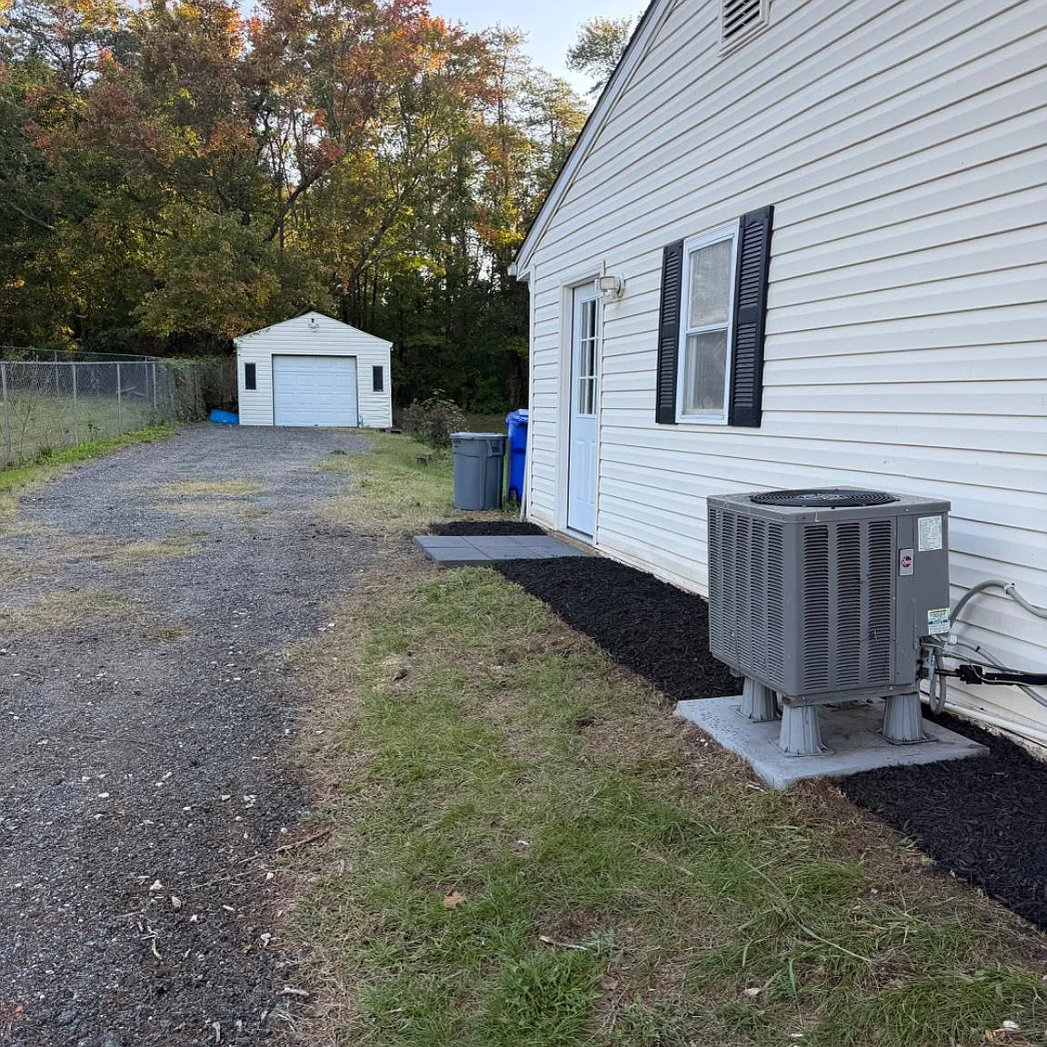 2 bed, 1.0 bath, 750 sqft, $2,100 — Photo 3
