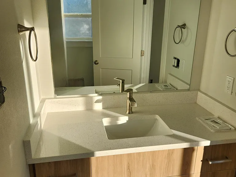 4099 Brooks Ave NE — Photo 8