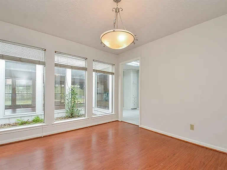 15815 Boulder Oaks Dr — Photo 23