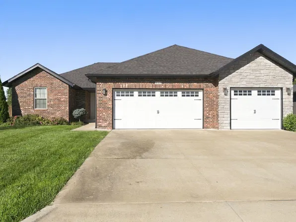 413 N Maplecrest Drive, Nixa, MO 65714