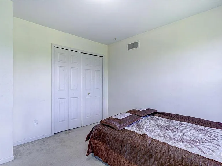 44741 Cherry Hill Rd — Photo 22